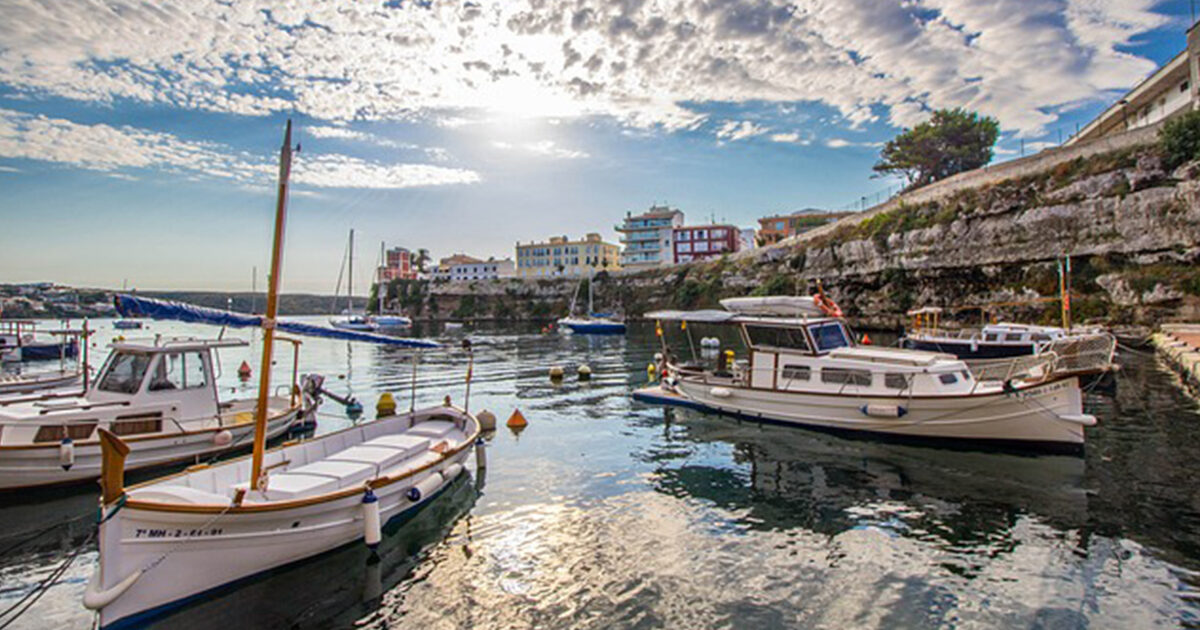 Las mejores excursiones en barco en Menorca