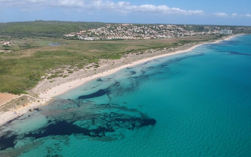 Playas en Menorca ideales para niños