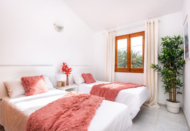 Apartment in Cala Blanca - Apartamento Palmeras 6 Apartment in Cala Blanca - Apartamento Palmeras 6