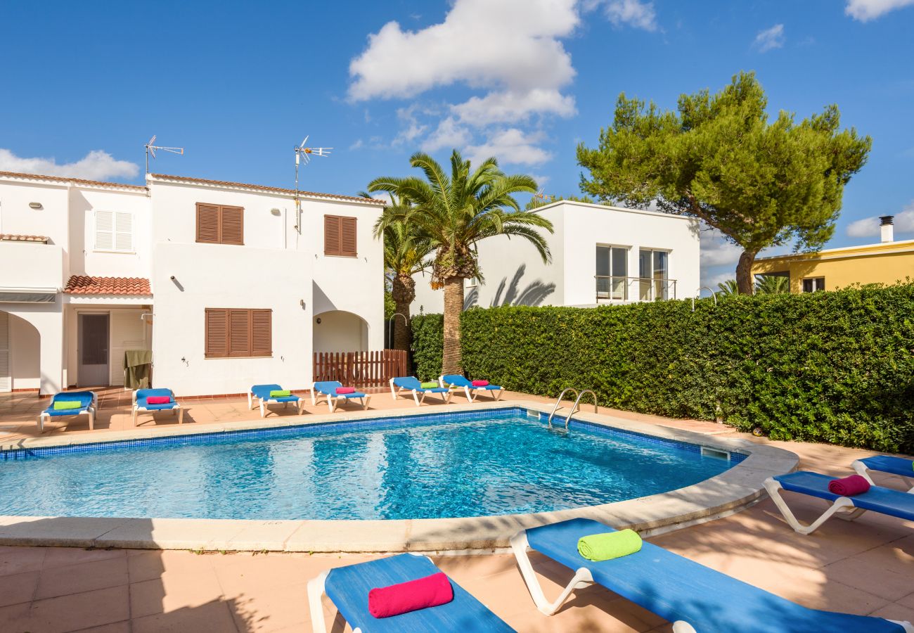 Apartment in Cala Blanca - Apartamento Palmeras 6