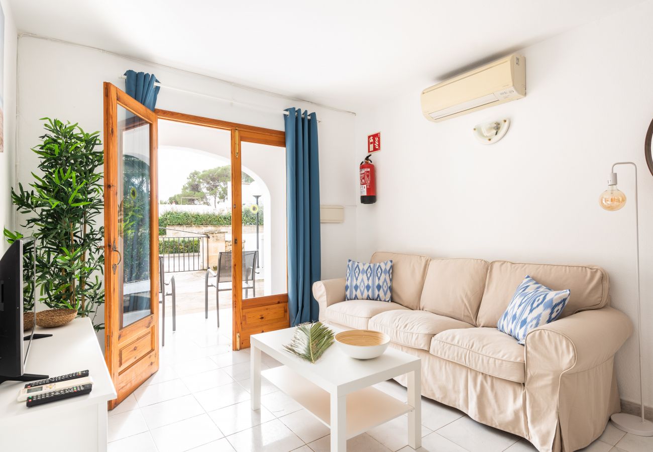 Apartment in Cala Blanca - Apartamento Palmeras 6