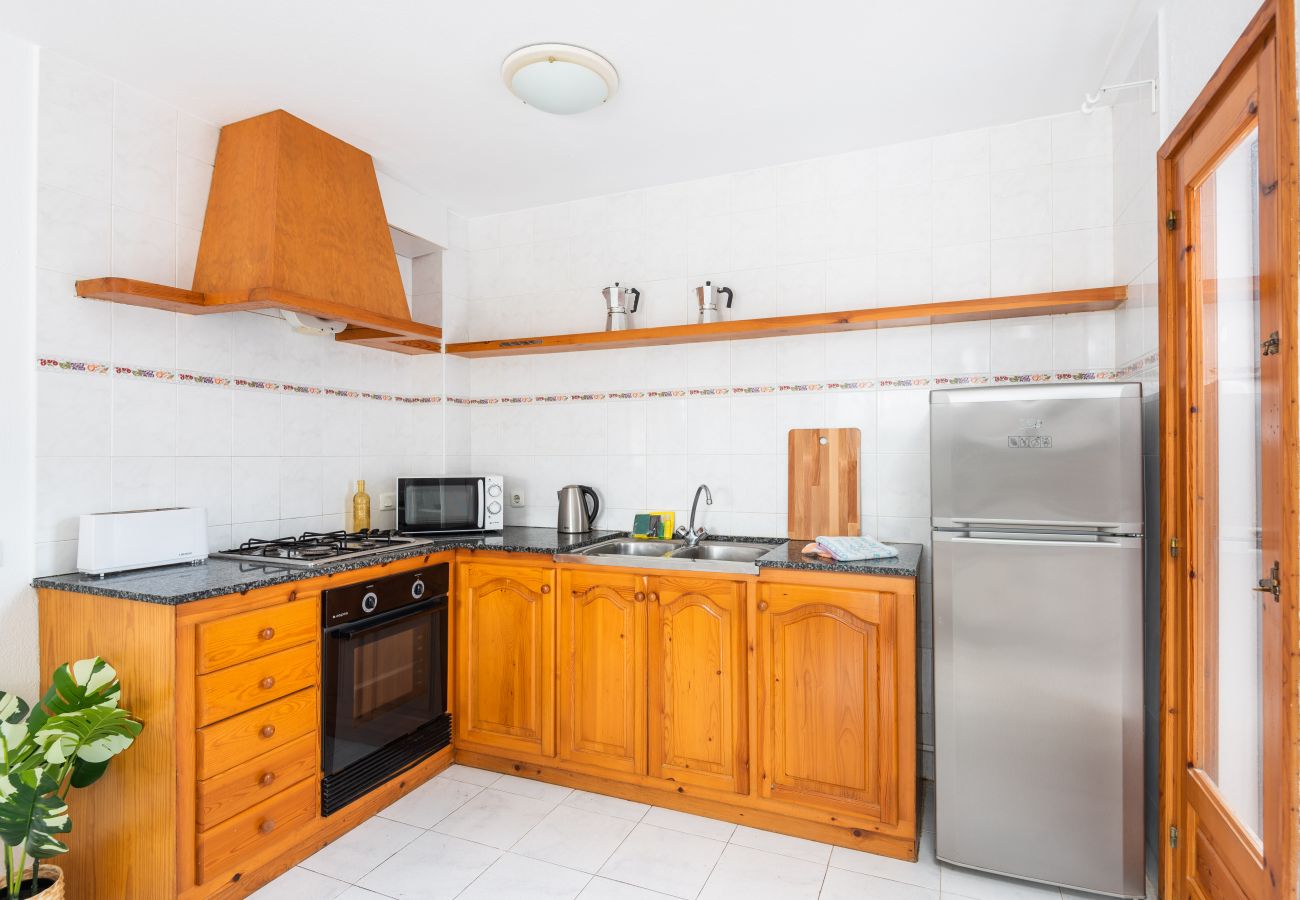 Apartment in Cala Blanca - Apartamento Palmeras 6