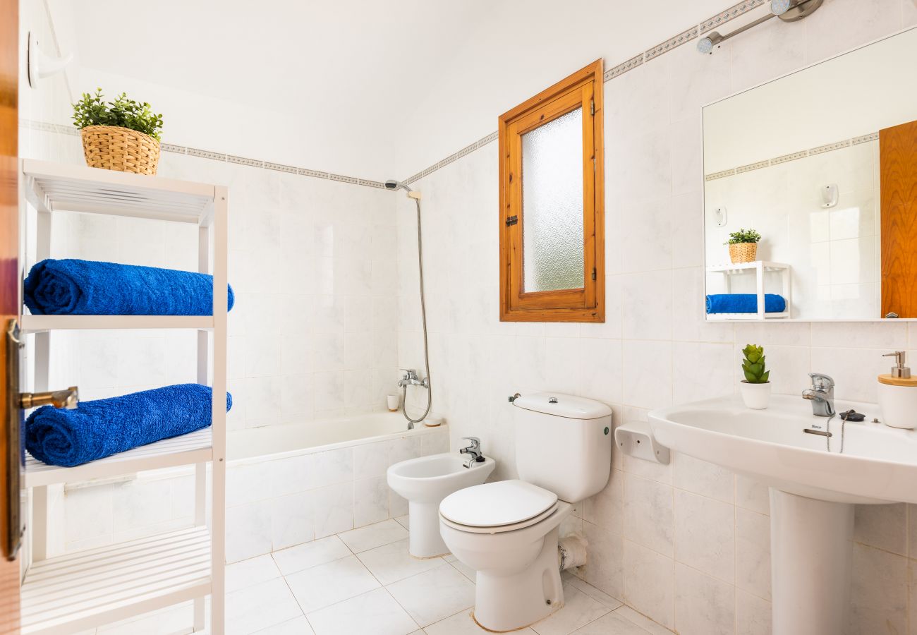 Apartment in Cala Blanca - Apartamento Palmeras 6