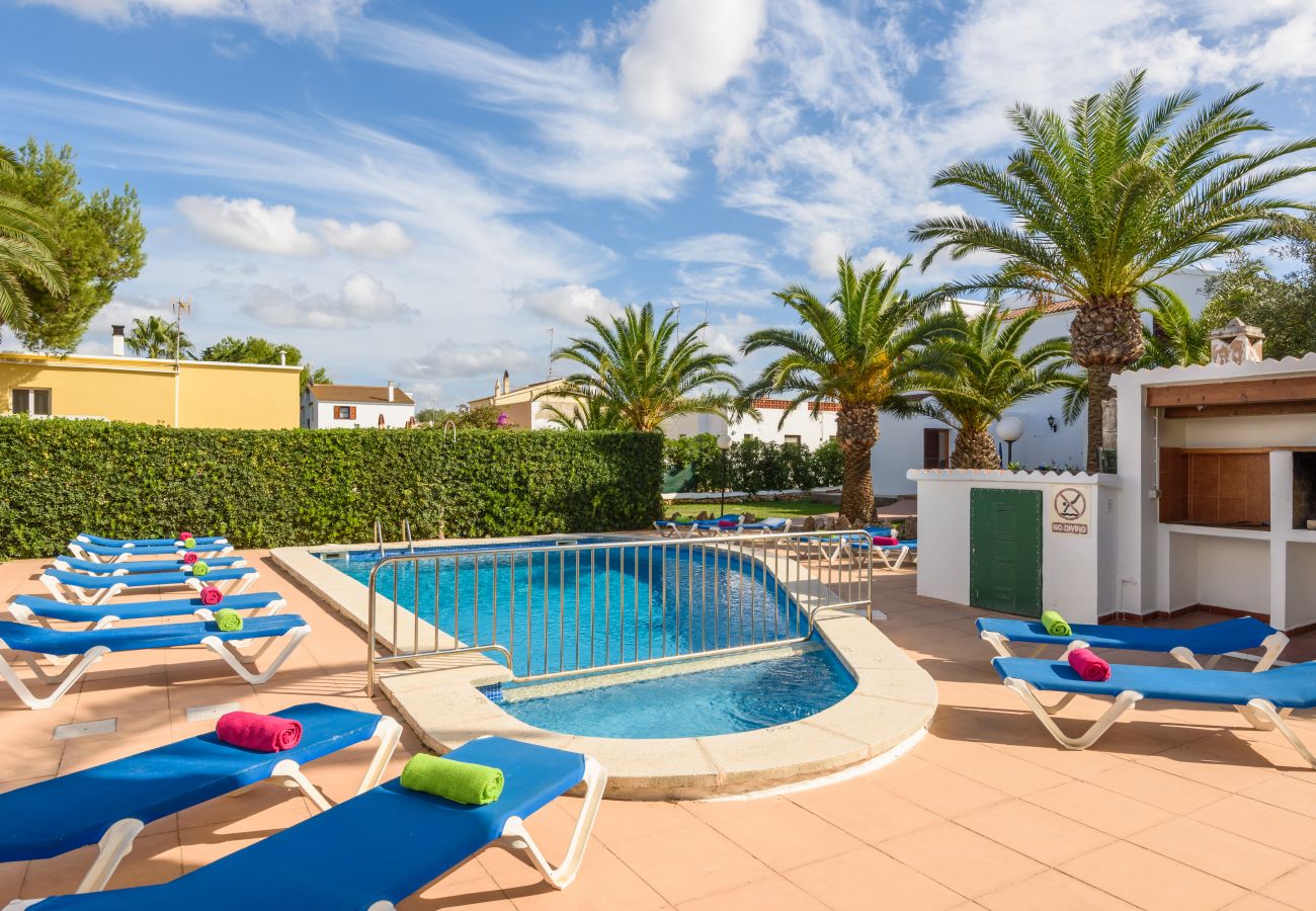 Apartment in Cala Blanca - Apartamento Palmeras 5