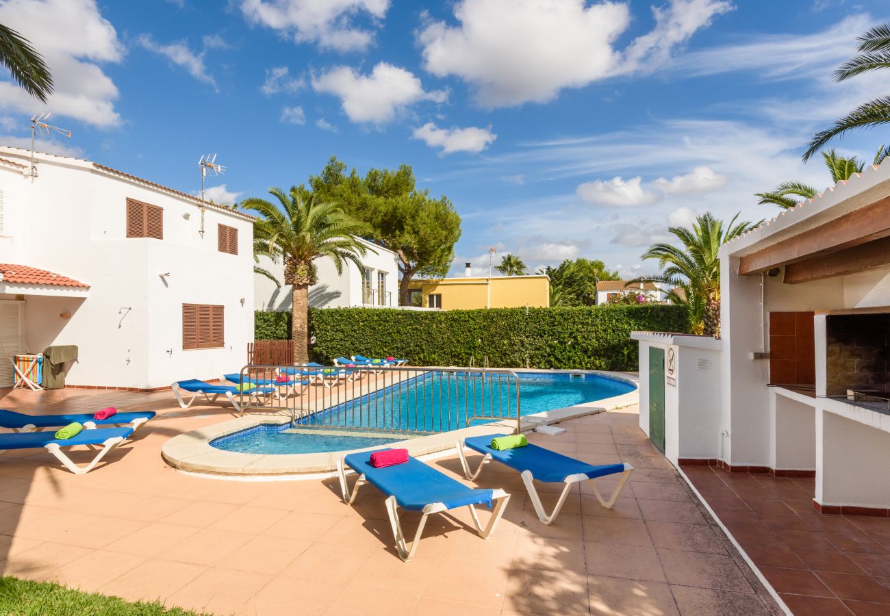 Apartment in Cala Blanca - Apartamento Palmeras 5