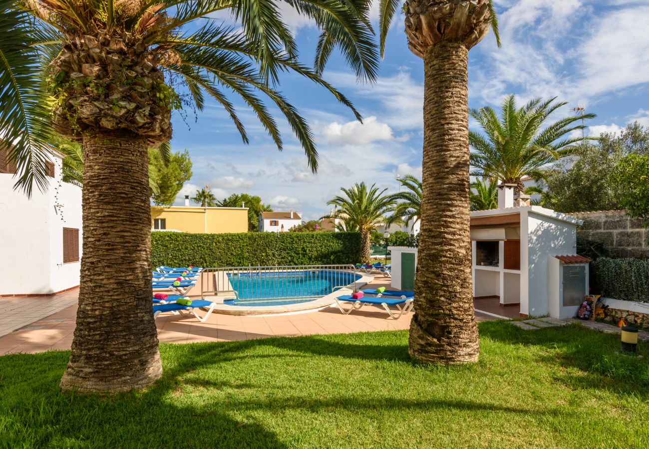 Apartment in Cala Blanca - Apartamento Palmeras 5
