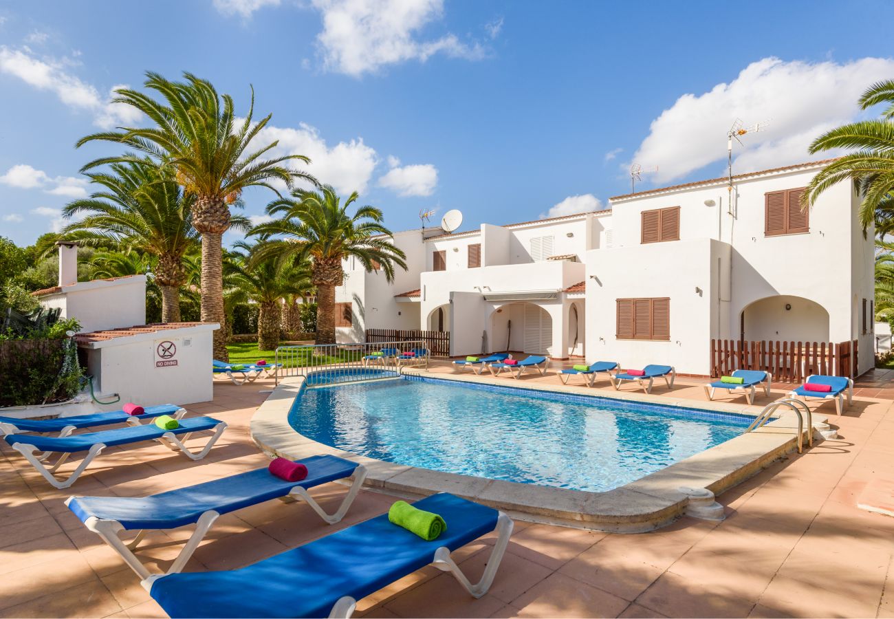 Apartment in Cala Blanca - Apartamento Palmeras 5
