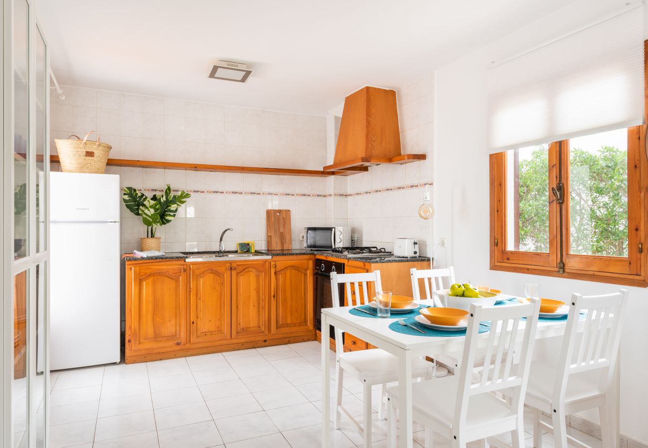 Apartment in Cala Blanca - Apartamento Palmeras 5
