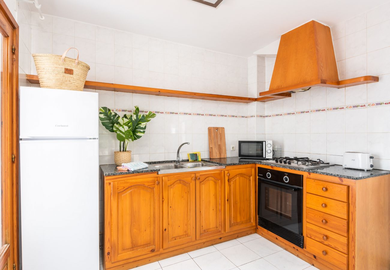 Apartment in Cala Blanca - Apartamento Palmeras 5