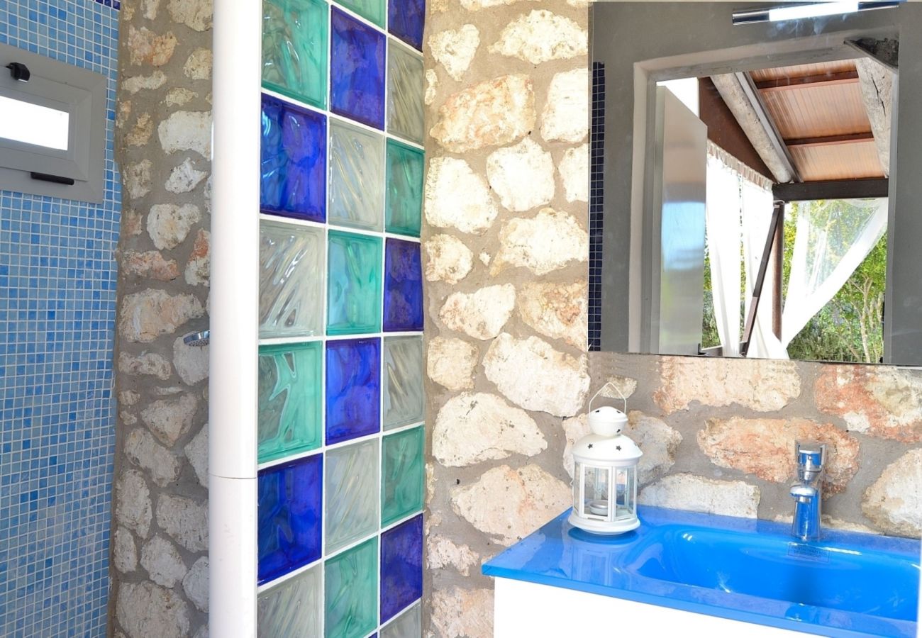 Photo of the bathroom of the finca in Muro