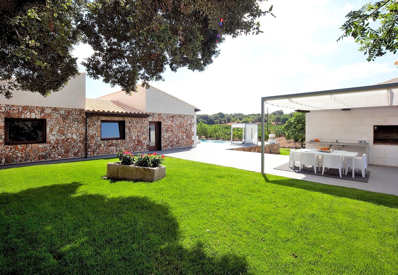 From 100 € per day you can rent your villa in Mallorca