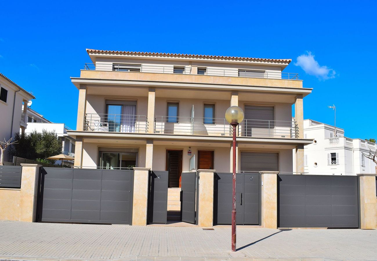 facade of the luxury villa in mallorca can picafort