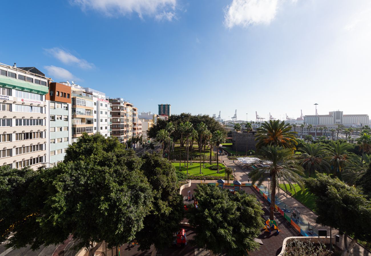 House in Las Palmas de Gran Canaria - Castle and Park view By CanariasGetaway