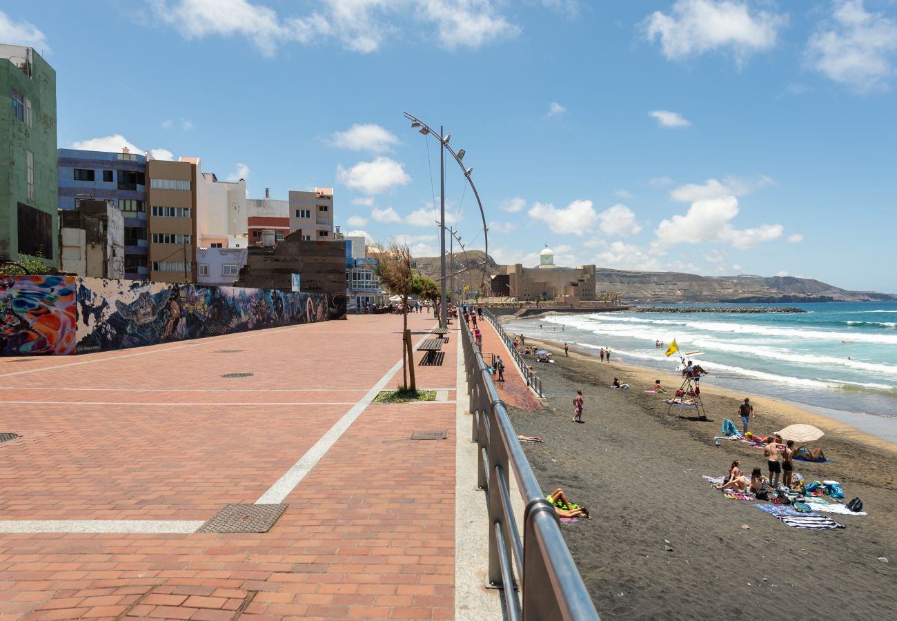 House in Las Palmas de Gran Canaria - Surf Beach Canteras & Parking By CanariasGetaway