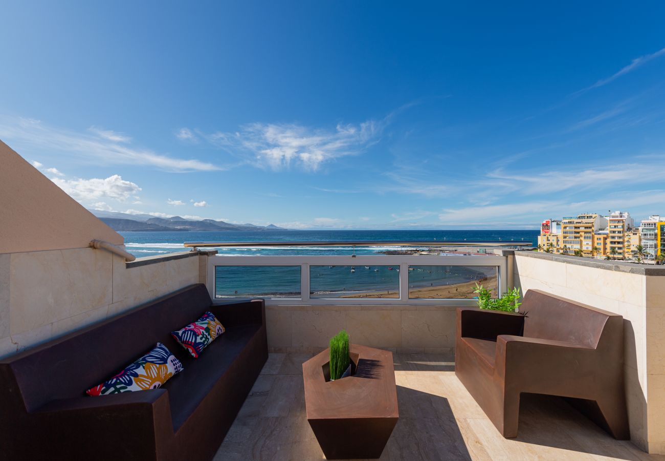 House in Las Palmas de Gran Canaria - Awesome 3BR beachfront terrace By CanariasGetaway