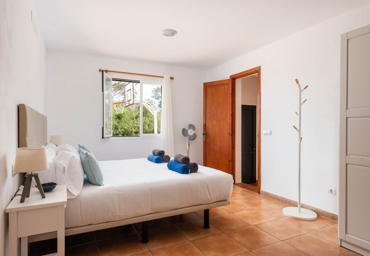 Villa in Cala Blanca - Menorca Binisaret 1