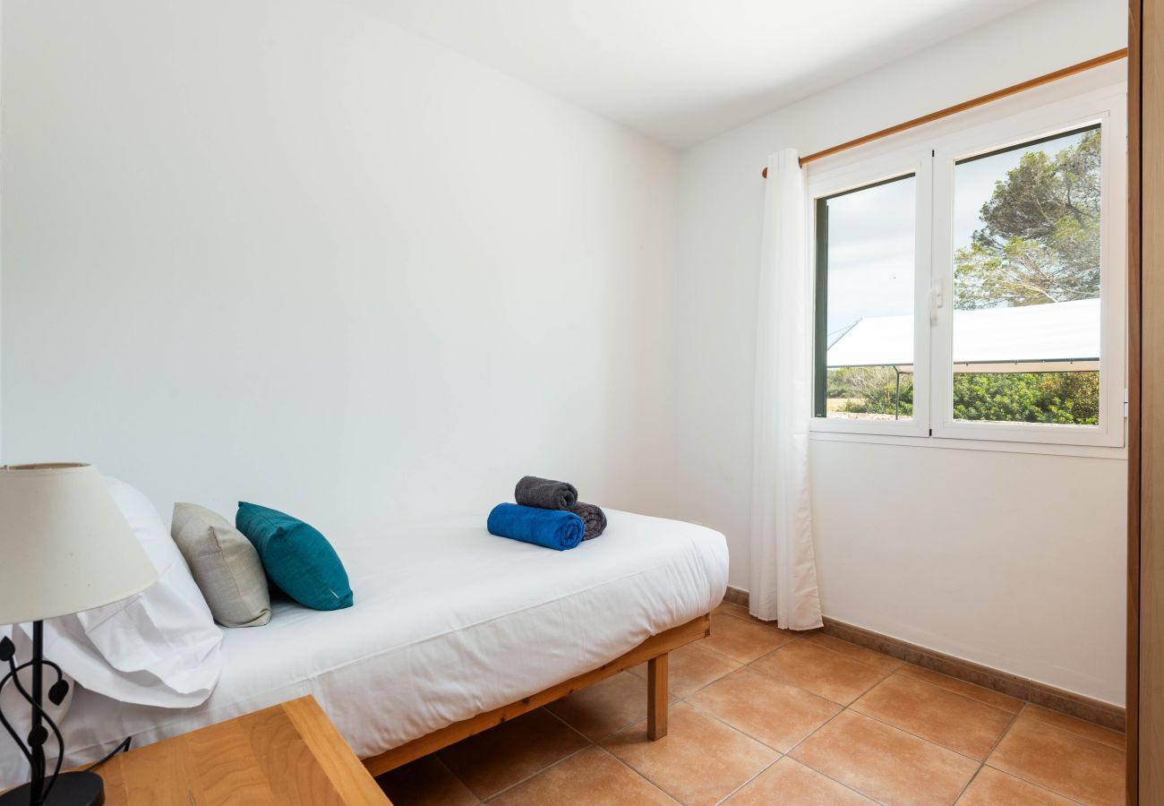 Villa in Cala Blanca - Menorca Binisaret 1