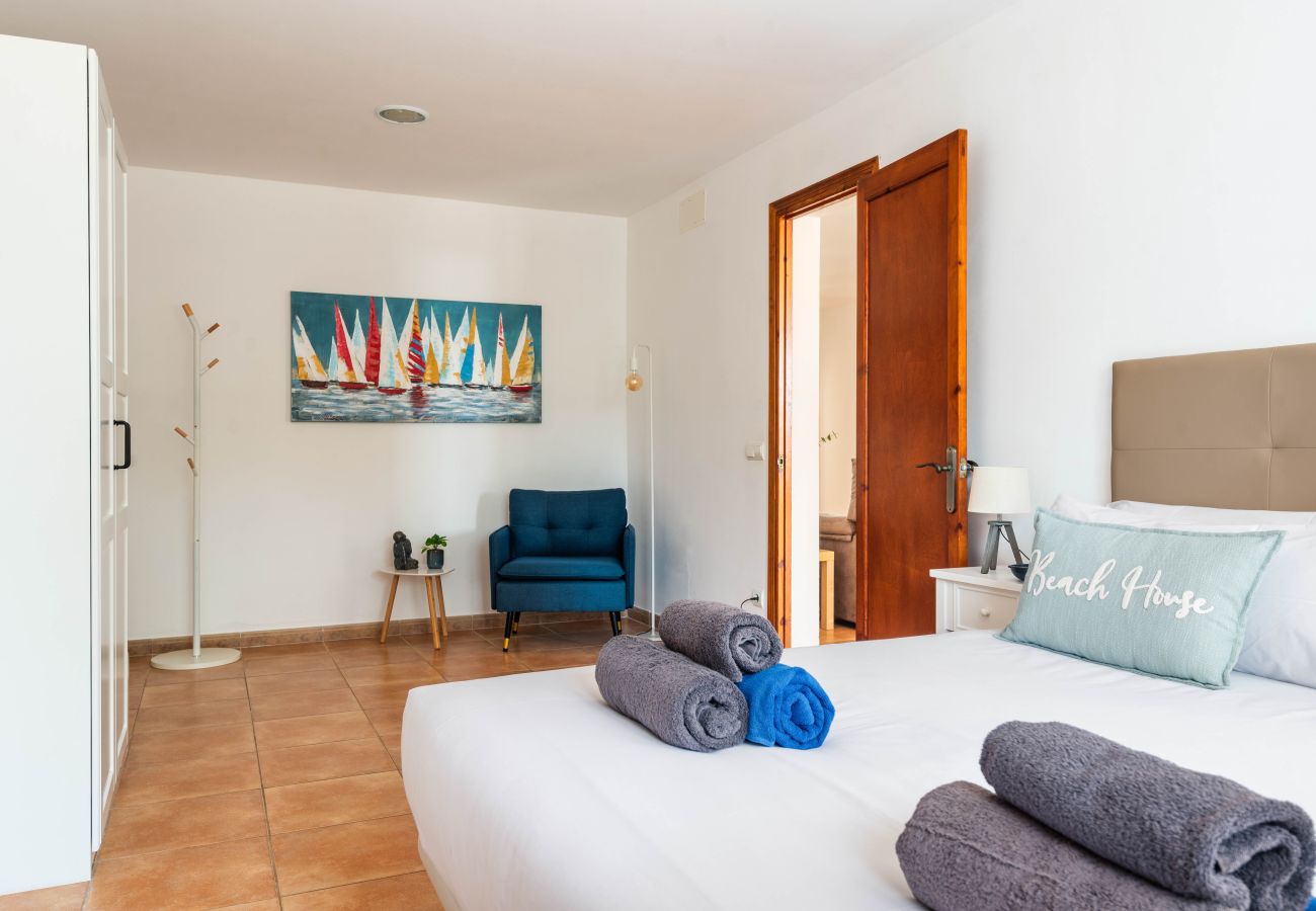 Villa in Cala Blanca - Menorca Binisaret 1