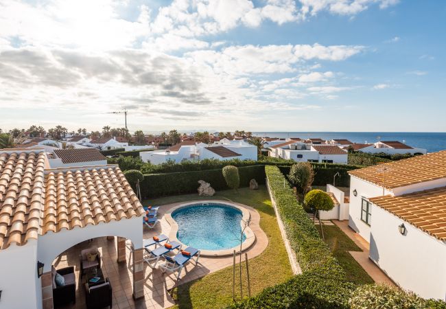 Villa/Dettached house in Cap d´Artruix - Menorca Fucsia