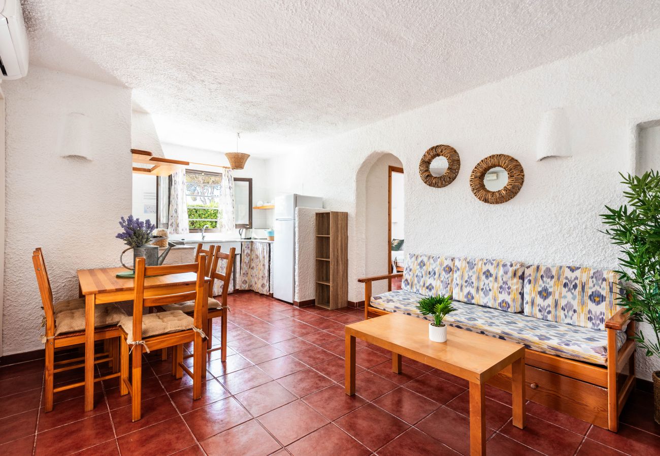 Apartment in Cala Blanca - Apartamentos  MONSINES 11 A