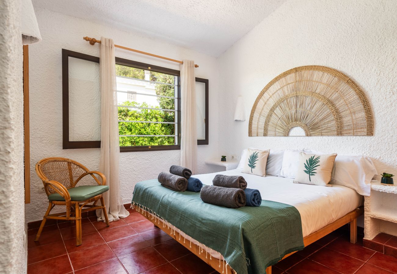 Apartment in Cala Blanca - Apartamentos  MONSINES 11 A