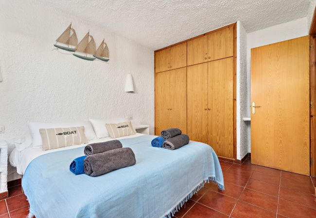 Apartment in Cala Blanca - Apartamentos MONSINES 13 C