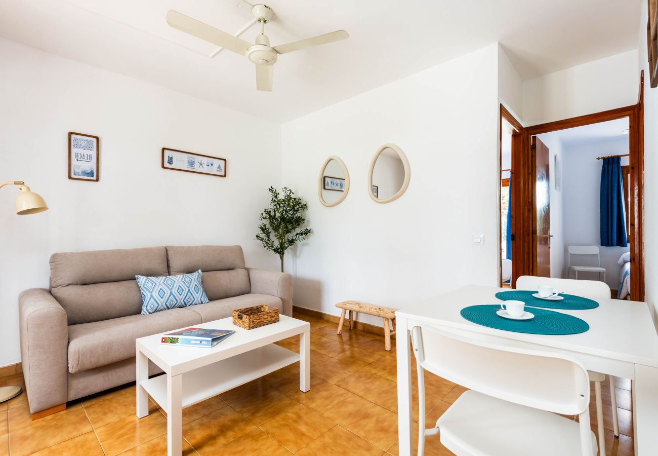 Apartment in Cala Blanca - Apartamento B2 Mar Blanca