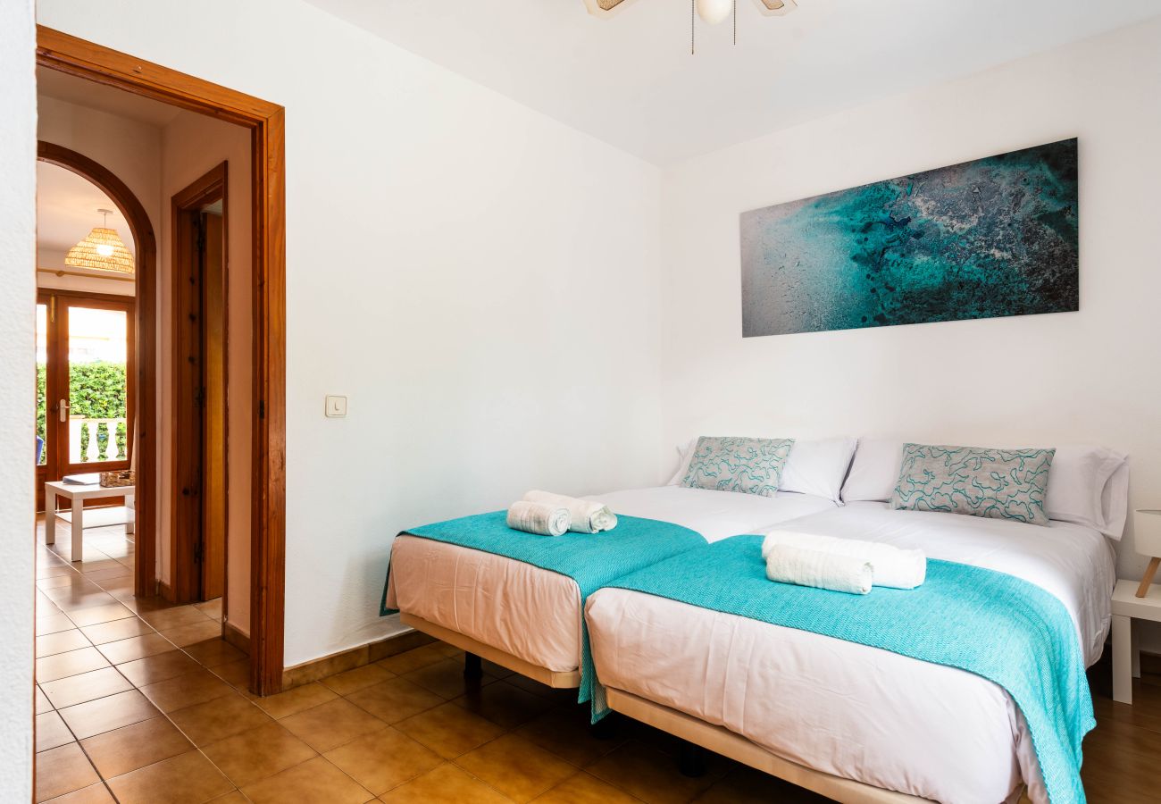 Apartment in Cala Blanca - Apartamento C5 Mar Blanca
