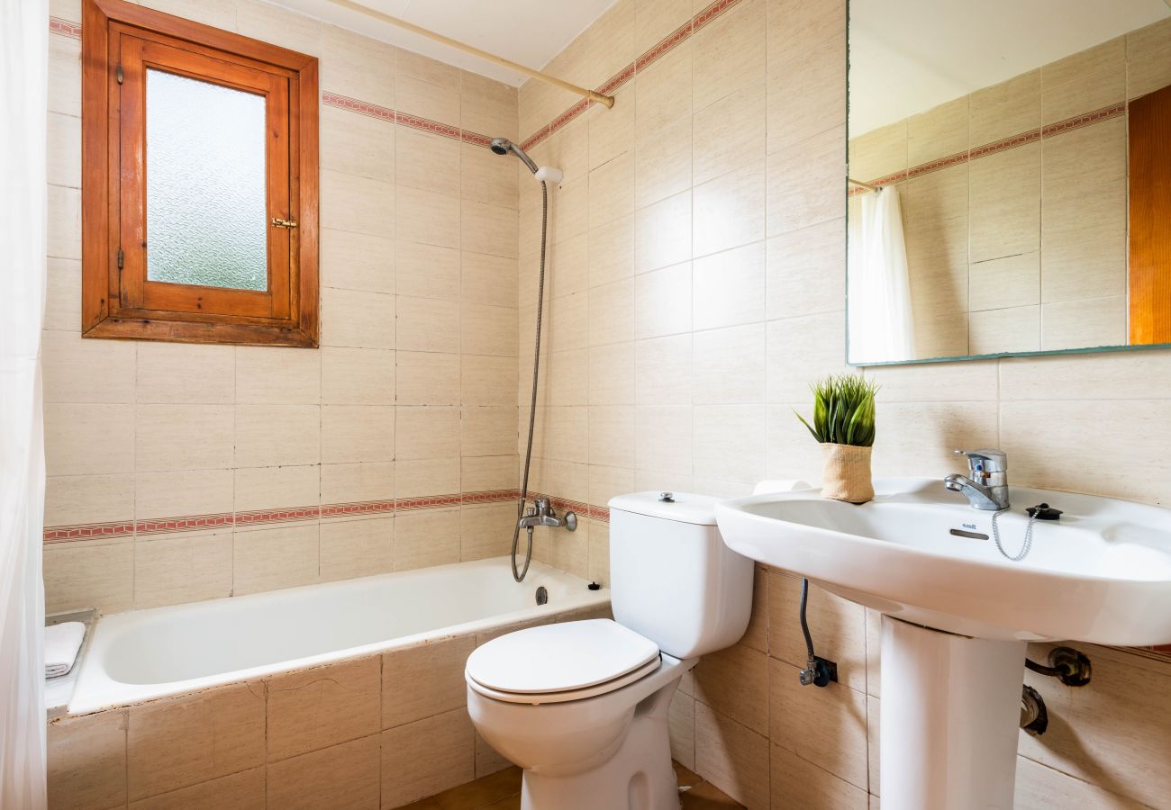 Apartment in Cala Blanca - Apartamento D5 Mar Blanca