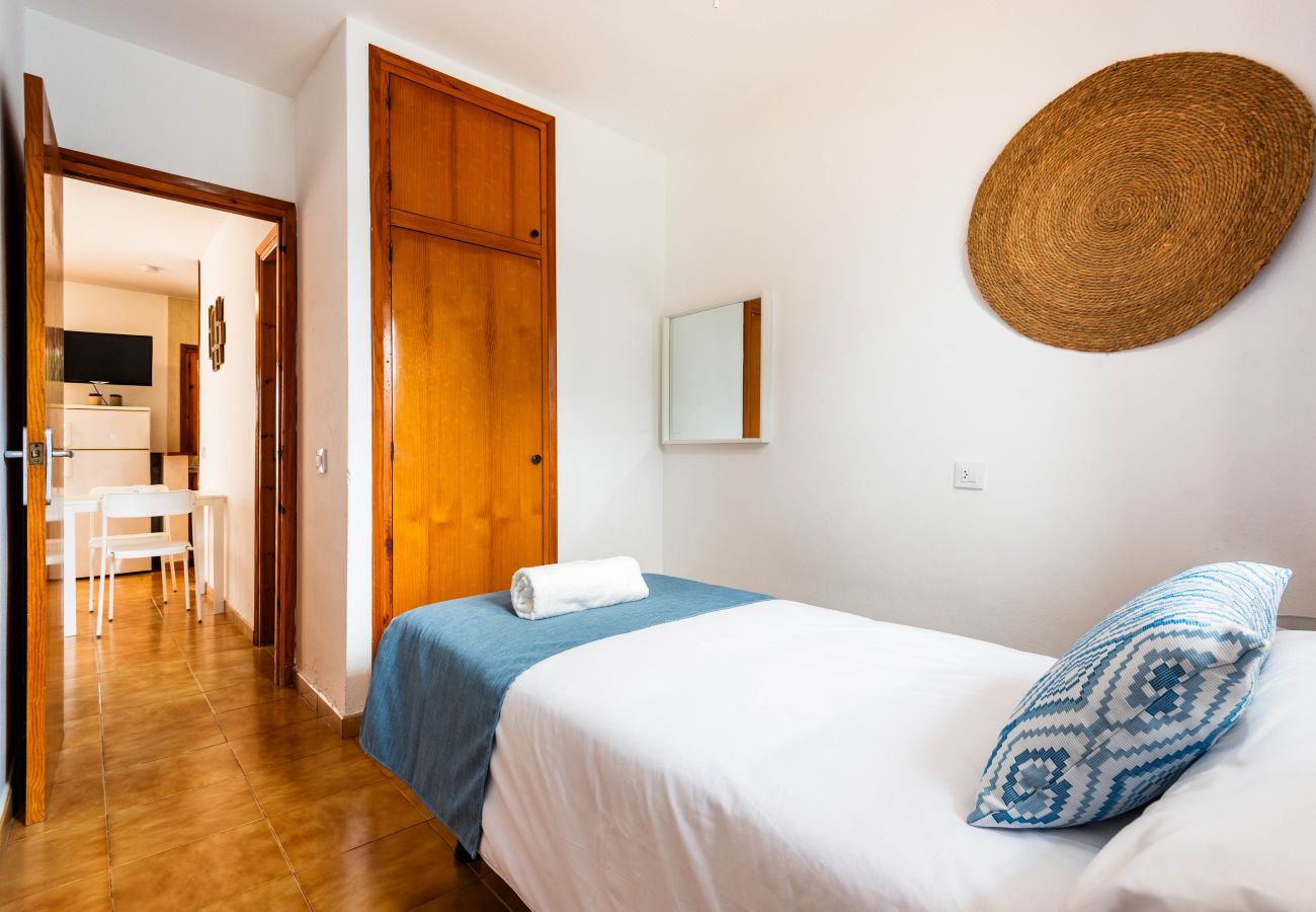 Apartment in Cala Blanca - Apartamento A1 Mar Blanca