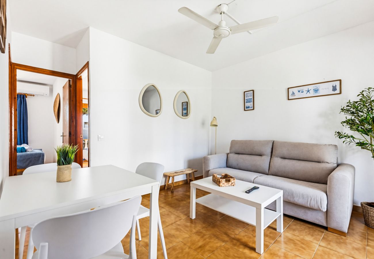 Apartment in Cala Blanca - Apartamento B2 Mar Blanca