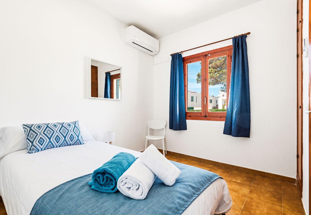 Apartment in Cala Blanca - Apartamento B2 Mar Blanca