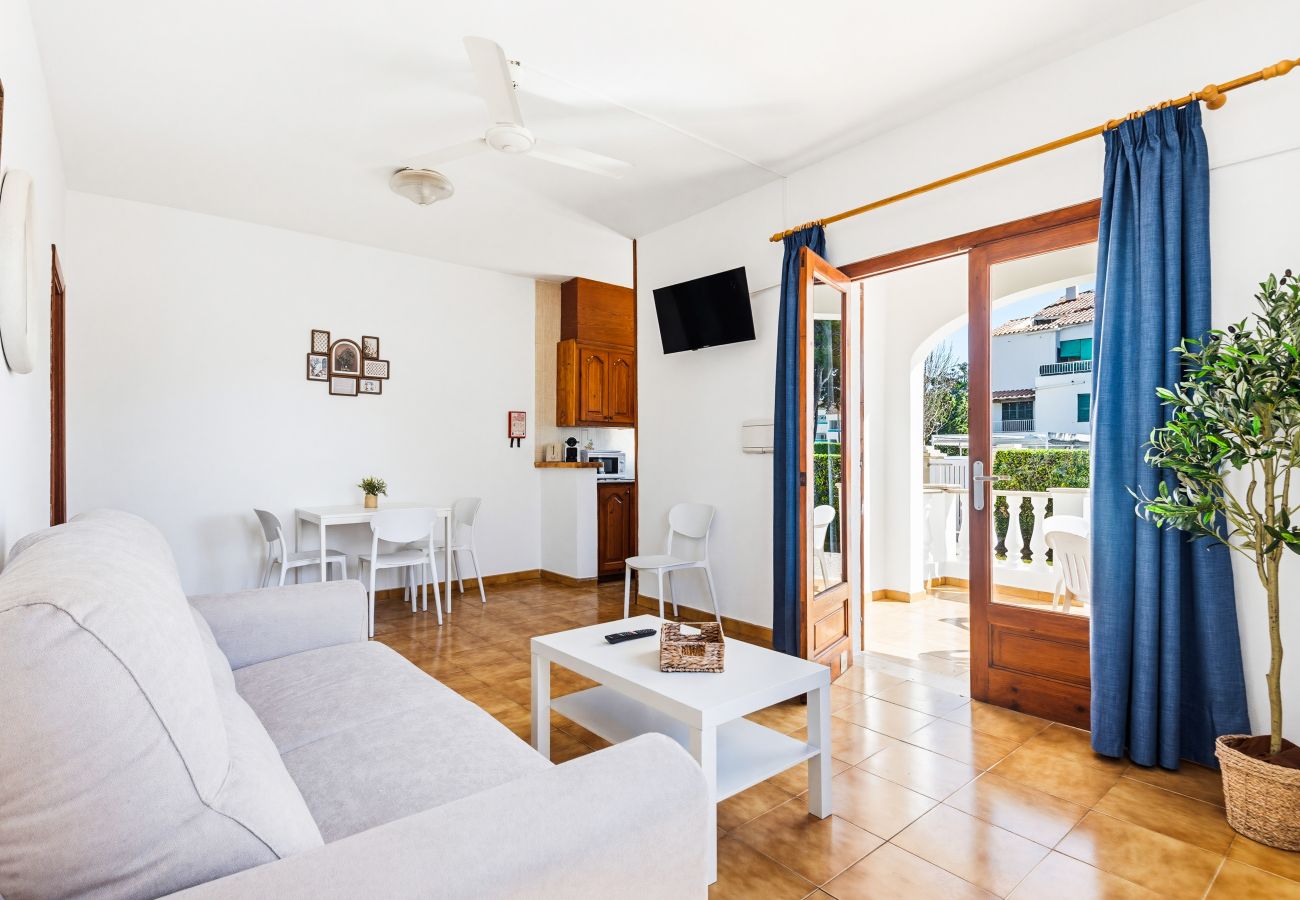 Apartment in Cala Blanca - Apartamento B2 Mar Blanca