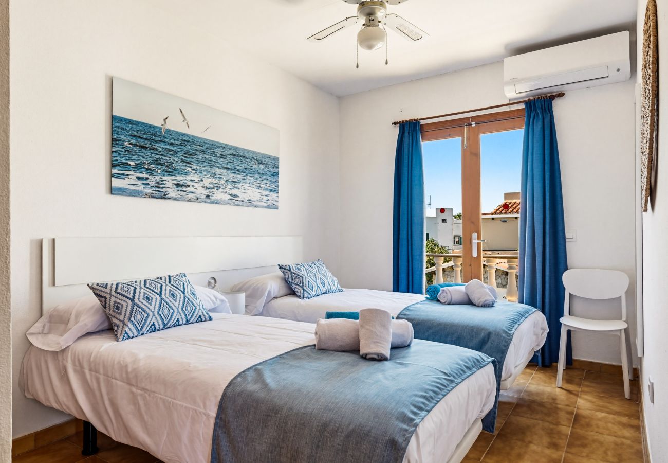 Apartment in Cala Blanca - Apartamento B2 Mar Blanca