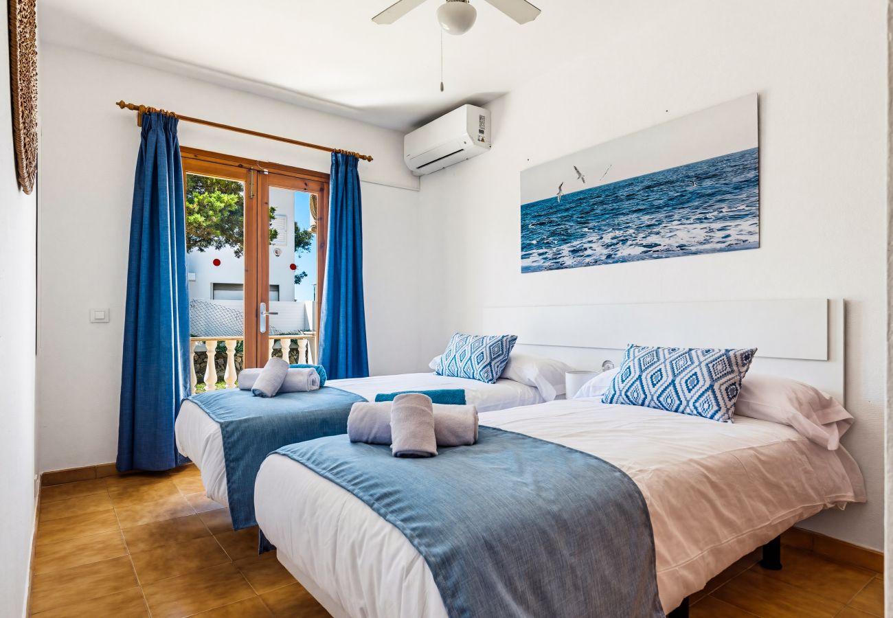 Apartment in Cala Blanca - Apartamento B2 Mar Blanca